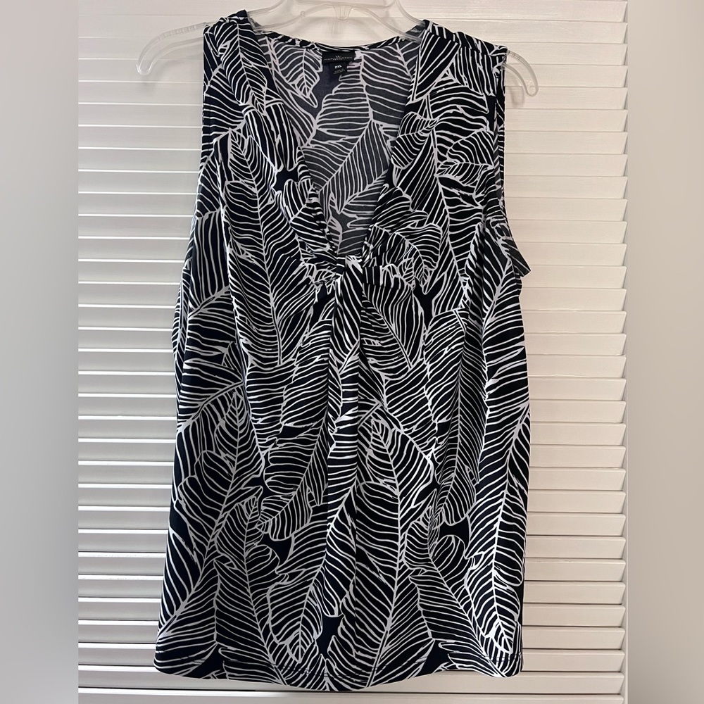 Jungle Leaf Jersey Top